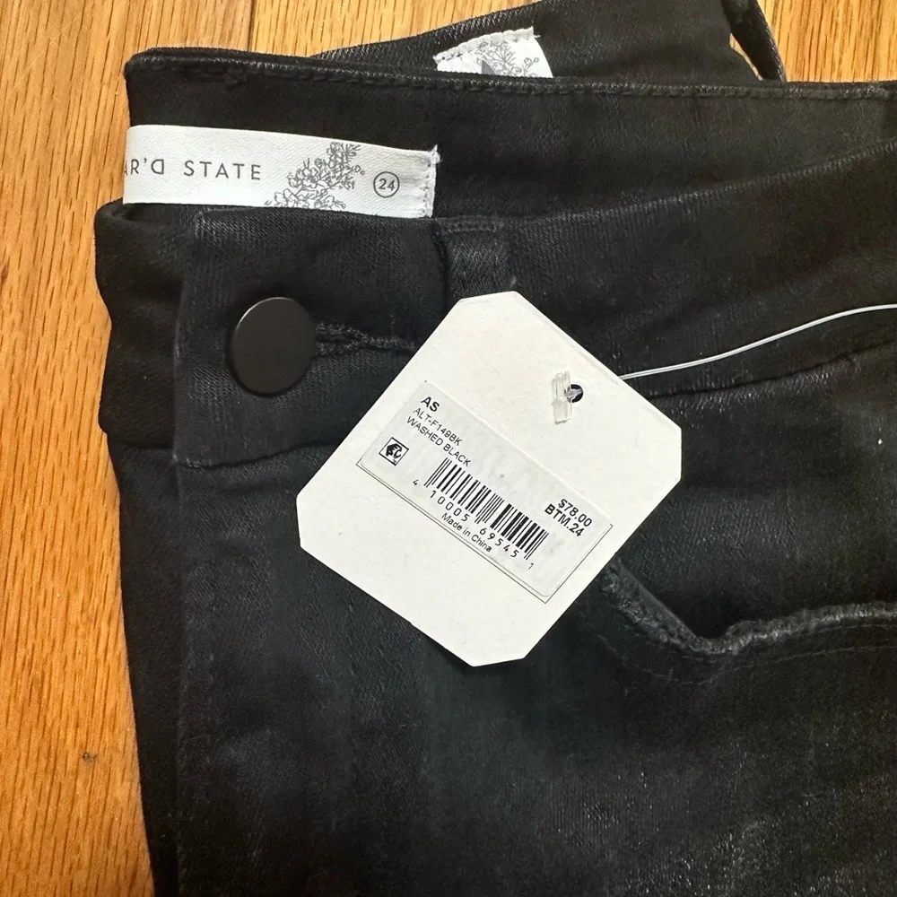 Altar’d state Gianna distressed jeans - Picture 3 of 4